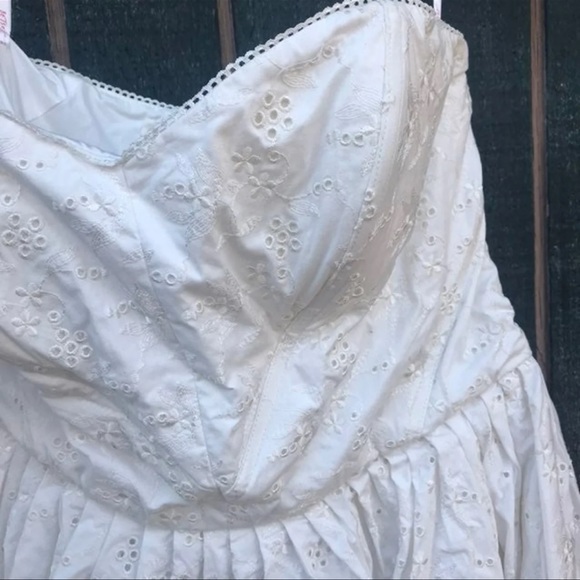 Betsey johnson white dress - Picture 3 of 4